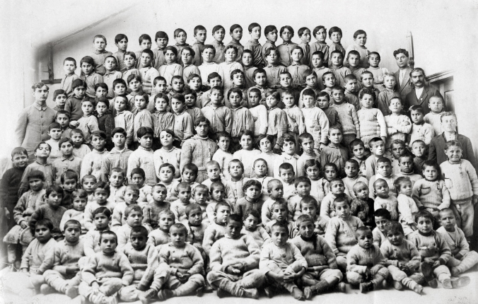 Armenian_Orphans,_Merzifon,_1918